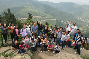 国产淫乱AV麻豆国产AV团队2018五一莫干山之旅